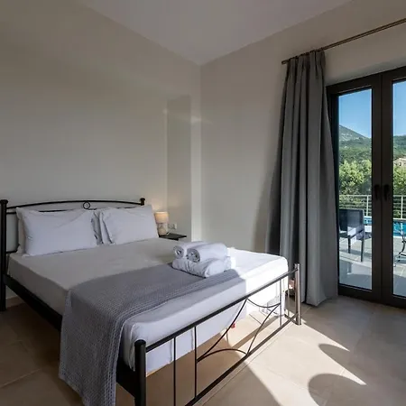 House Of Muses Apartment