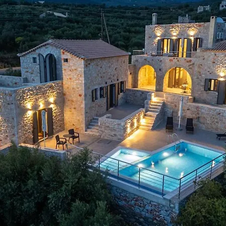 Apartment House Of Muses Riglia