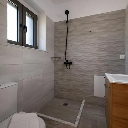 House Of Muses Apartment Riglia